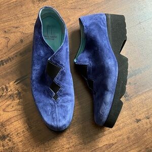 Thierry Rabotin Navy Suede Slip-On Wedge Loafers size EU 40 US 9.5